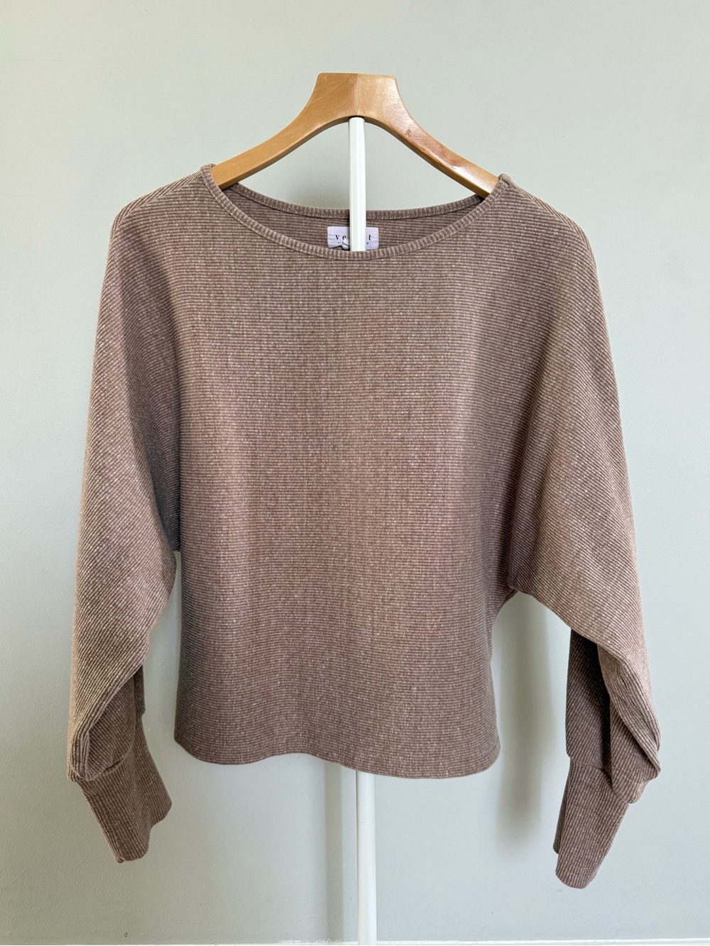 Velvet by Graham & Spencer Ribbed Scoop Neck Top | L